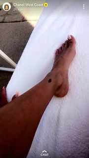 Chanel West Coast feet photo thumbnail