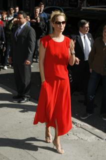 Uma Thurman feet photo thumbnail