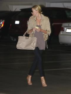 Charlize Theron feet photo thumbnail