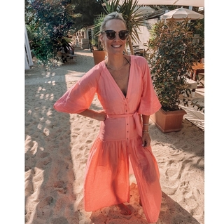 Molly Sims feet photo thumbnail