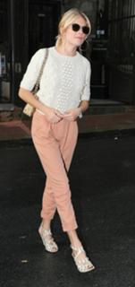 Sienna Miller feet photo thumbnail