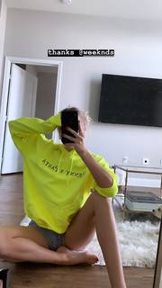 Corinna Kopf feet photo thumbnail