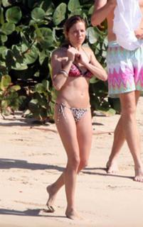Sienna Miller feet photo thumbnail