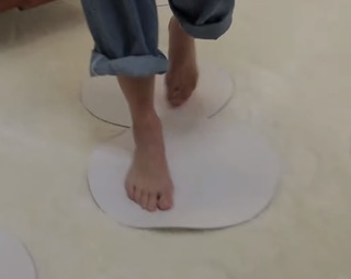Adriane Galisteu feet photo thumbnail