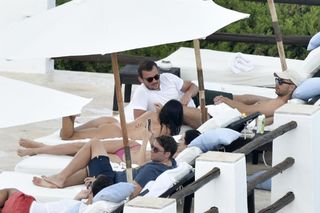 Kendall Jenner feet photo thumbnail