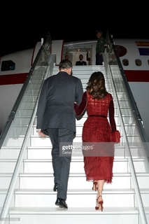 Queen Letizia of Spain feet photo thumbnail