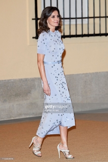Queen Letizia of Spain feet photo thumbnail