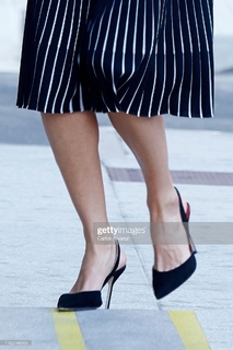 Queen Letizia of Spain feet photo thumbnail