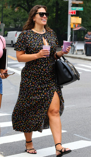 Ashley Graham feet photo thumbnail