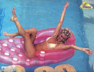 Nicole Neumann feet photo thumbnail