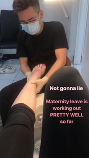 Hannah Fry feet photo 3