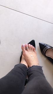 Alaine Crissiê feet photo thumbnail