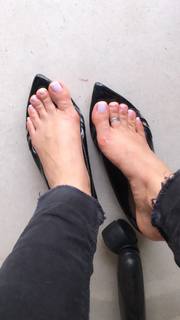Alaine Crissiê feet photo thumbnail