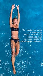 Federica Fontana feet photo thumbnail