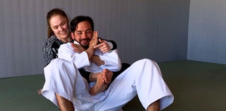 Ronda Rousey feet photo thumbnail
