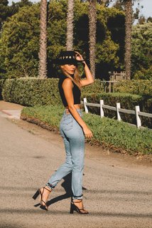 Madison Reed feet photo thumbnail