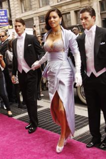 Adriana Lima feet photo thumbnail