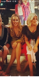 Jennie Garth feet photo thumbnail
