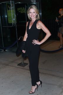Amy Robach feet photo thumbnail