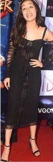 Shraddha Kapoor feet photo thumbnail