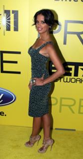 Rocsi Diaz feet photo thumbnail