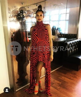 Alesha Dixon feet photo thumbnail