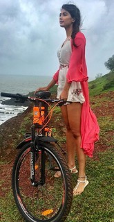 Pooja Hegde feet photo thumbnail
