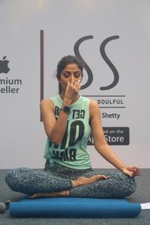 Shilpa Shetty Kundra feet photo thumbnail
