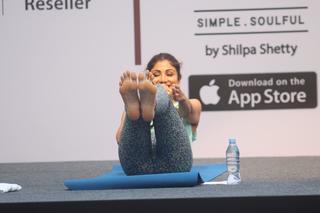 Shilpa Shetty Kundra feet photo thumbnail