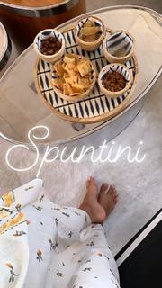 Federica Fontana feet photo thumbnail