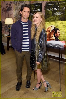 Amanda Seyfried feet photo thumbnail