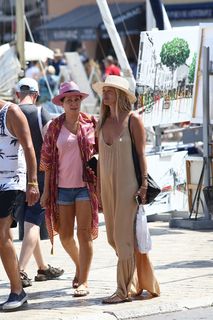 Kate Moss feet photo thumbnail