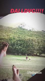 Valentina Vignali feet photo thumbnail