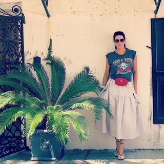 Angie Harmon feet photo thumbnail