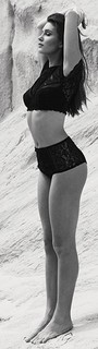 Marina Ruy Barbosa feet photo thumbnail