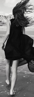 Marina Ruy Barbosa feet photo thumbnail
