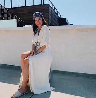 Natalie Noel Mariduena feet photo thumbnail