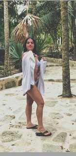 Natalie Noel Mariduena feet photo thumbnail