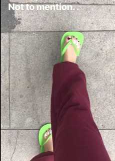 Natalie Noel Mariduena feet photo thumbnail