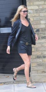 Kate Moss feet photo thumbnail