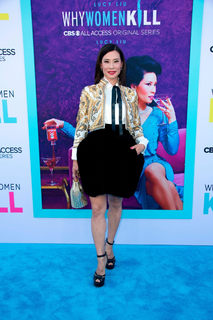Lucy Liu feet photo thumbnail