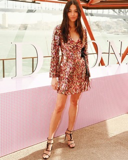 Jessica Gomes feet photo thumbnail