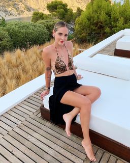 Chiara Ferragni feet photo thumbnail