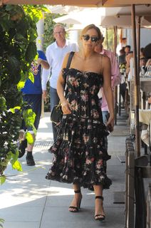 Katharine McPhee feet photo thumbnail