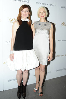 Michelle Williams feet photo thumbnail