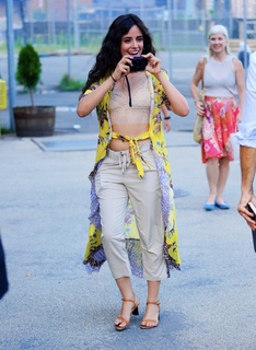 Camila Cabello feet photo thumbnail