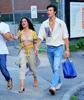 Camila Cabello feet photo thumbnail