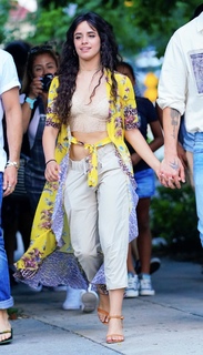 Camila Cabello feet photo thumbnail