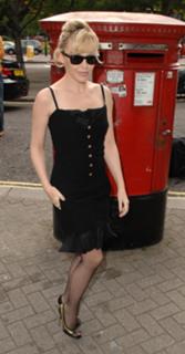 Kylie Minogue feet photo thumbnail