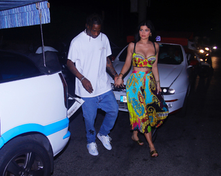 Kylie Jenner feet photo thumbnail